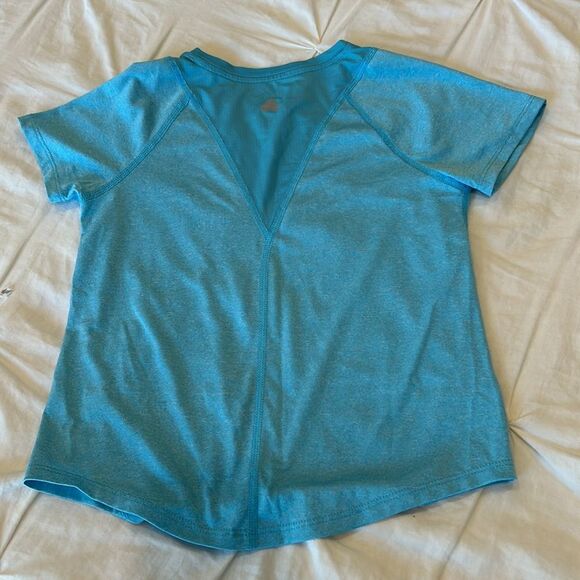 Lot of 2 Tek Gear Women's Purple & Blue Athletic Crew Neck T- Shirts Size Medium - Picture 3 of 7